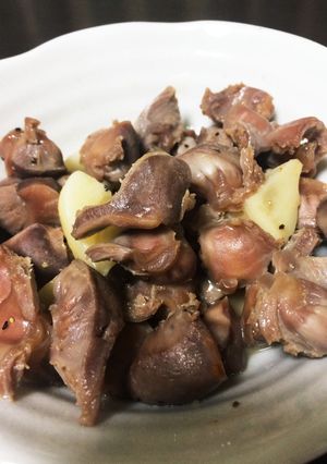 砂肝とニンニクのシンプル煮-レシピのメイン写真
