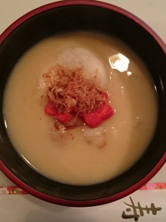 我が家のお雑煮は京風白味噌仕立て-レシピのメイン写真