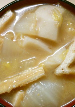 簡単和食!白菜と里芋 油揚げのお味噌汁♪-レシピのメイン写真