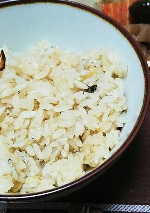 土鍋で梅昆布茶と塩鯖の炊き込みご飯-レシピのメイン写真