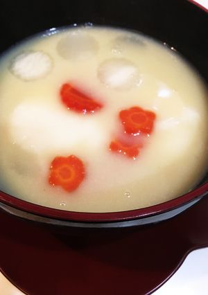 京都のお正月に＊白味噌と丸餅のお雑煮-レシピのメイン写真