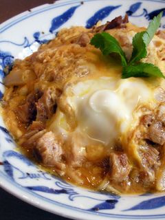 簡単リメイクおいしい豚の角煮卵とじ丼♪-レシピのメイン写真