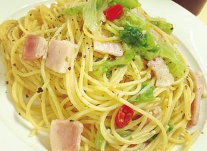 ベーコンとレタスのペペロンチーノ-レシピのメイン写真