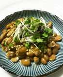 納豆にﾌﾞﾛｯｺﾘｰｽﾌﾟﾗｳﾄ、朝食に
