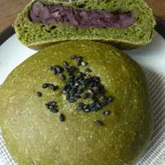 รูปของ よもぎあんぱん。