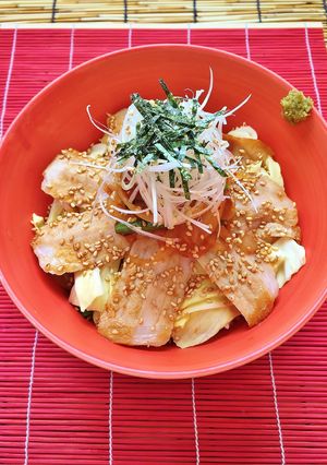 簡単美味しいランチ♪豚ロースステーキ丼！-レシピのメイン写真