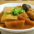 鶏団子と豆腐の味噌煮込み