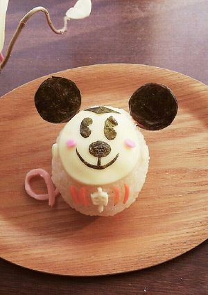 ﾐｯｷｰﾓﾝｷｰおにぎり♪-レシピのメイン写真
