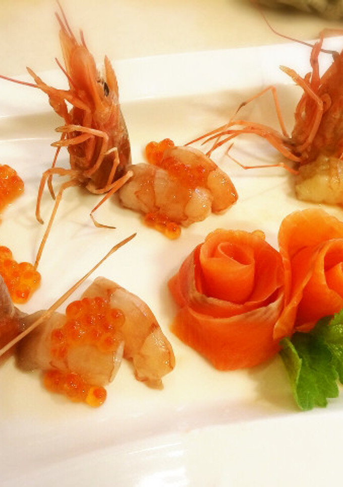 エビといくらとサーモンの前菜-レシピのメイン写真