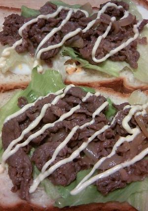 焼肉オープンサンドイッチ-レシピのメイン写真