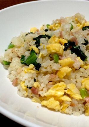 ベーコンと小松菜のバターチャーハン-レシピのメイン写真