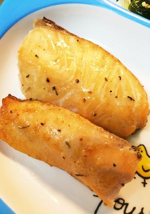 超簡単！サーモンのクレイジーソルト焼き-レシピのメイン写真