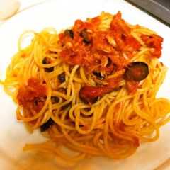 รูปของ ツナとオリーブのパスタ（イタリア）