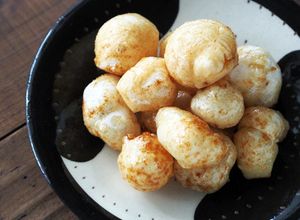 餅リメイク★レンジでサクサク！醤油おかき-レシピのメイン写真