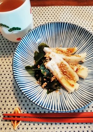 おせちかまぼこ余りで☆かまぼこワカメ和え-レシピのメイン写真