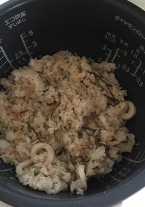 竹輪と塩昆布とツナの炊き込みご飯-レシピのメイン写真