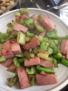 ブロッコリーの茎とスパム炒め-レシピのメイン写真
