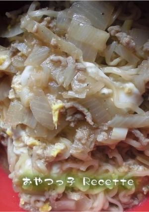 挽肉丼的サッポロ一番ラーメン-レシピのメイン写真