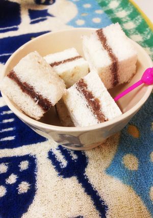 ひと口サイズ！塩生チョコサンドキューブ-レシピのメイン写真