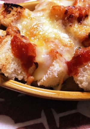 余った食パンで＊ピザチーズ焼き-レシピのメイン写真