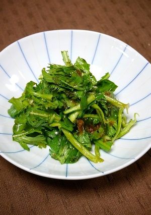 簡単副菜!たっぷり春菊-レシピのメイン写真