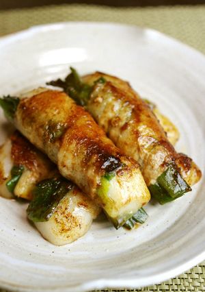 ご飯のおかずに!お餅とネギの豚バラ巻き-レシピのメイン写真