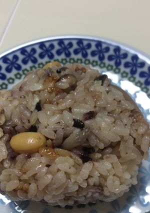簡単☆お豆と豚肉の炊き込みご飯-レシピのメイン写真