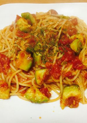 超簡単！アボカドのトマトソースパスタ-レシピのメイン写真