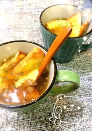 冬の定番カップDEオニオングラタンスープ-レシピのメイン写真