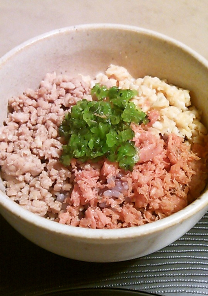 とりそぼろご飯-レシピのメイン写真