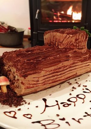 いちご薪ロールケーキ-レシピのメイン写真