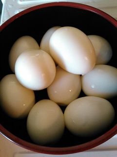 スルッときれいな固ゆで卵-レシピのメイン写真