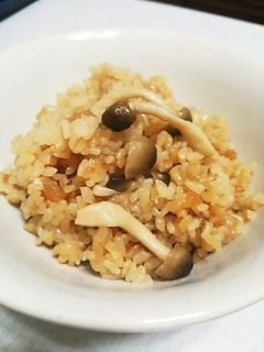 簡単しめじの炊き込みご飯-レシピのメイン写真
