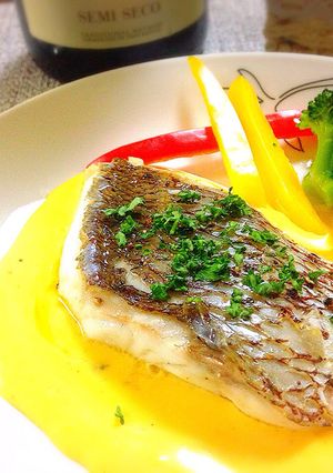 真鯛のソテー！オランデーズソース♪-レシピのメイン写真