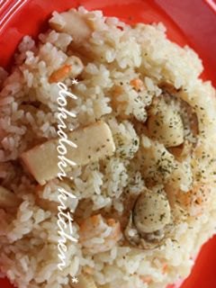 マヨで炒めてから炊飯器♡シーフードピラフ-レシピのメイン写真