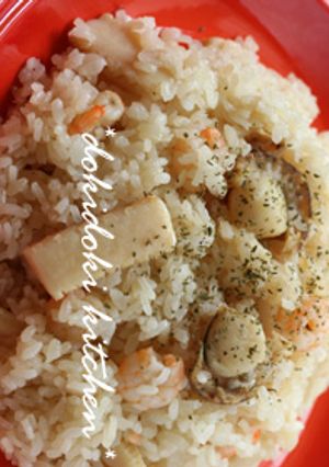 マヨで炒めてから炊飯器♡シーフードピラフ-レシピのメイン写真