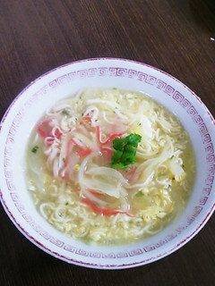 サッポロ一番塩ラーメンでカニカマあんかけ-レシピのメイン写真