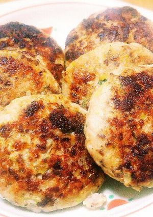 鰤のあらでハンバーグ お弁当にも-レシピのメイン写真