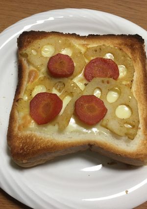 れんこんのカレーきんぴらのチーズトースト-レシピのメイン写真