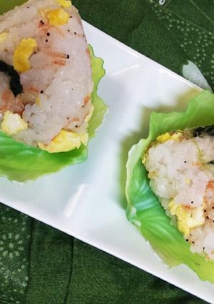 あみえびとほうれん草と卵のおにぎり-レシピのメイン写真