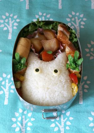 鏡餅小トトロとまっくろくろすけのキャラ弁-レシピのメイン写真