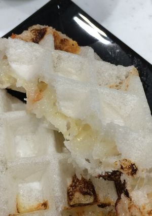 余ったお餅で★ケチャップチーズモッフル-レシピのメイン写真