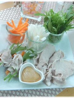 ノンメタポーク☆巻き巻きサラダ♪-レシピのメイン写真