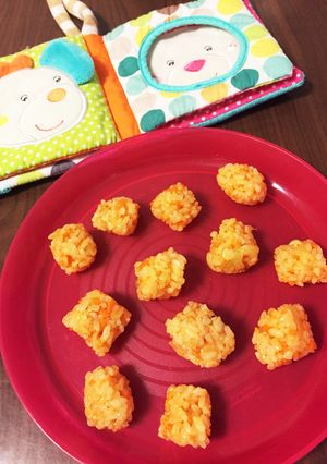 離乳食☆手づかみ コロコロチキンライス-レシピのメイン写真