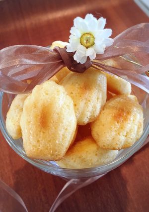バターの代わりに生クリームでマドレーヌ-レシピのメイン写真
