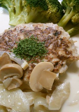 簡単♪豆腐と鶏のハンバーグ！ミルクソース-レシピのメイン写真