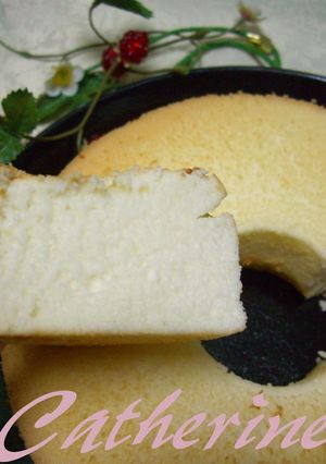 卵白だけで　　　真っ白なシフォンケーキ-レシピのメイン写真