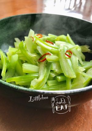 うちの自慢料理♪セロリのきんぴら風♪-レシピのメイン写真