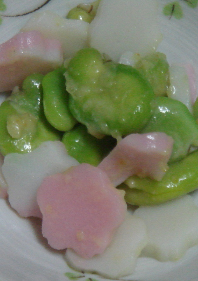 型抜きかまぼことそら豆のゆずわさび和え-レシピのメイン写真