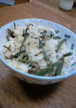 山菜と舞茸と塩昆布のおこわ-レシピのメイン写真